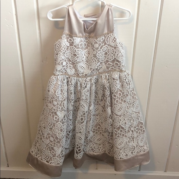 Rare editions beautiful dress - Picture 1 of 3